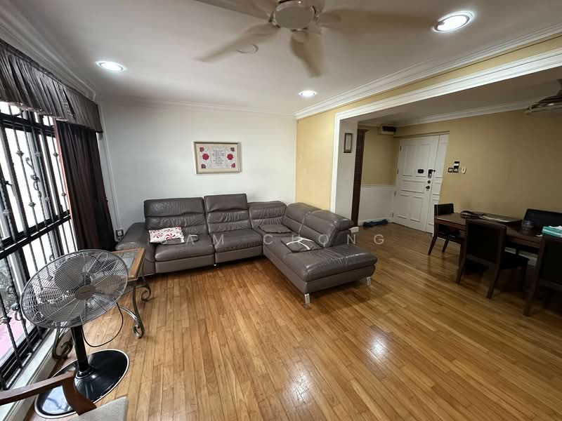 122A Sengkang East Way, 122A Sengkang East Way, 3 Bedrooms, 1,184 sqft, HDB Flat For Sale, by Sam Chong, 500154370 - Living Room - PropertyGuru.com.sg