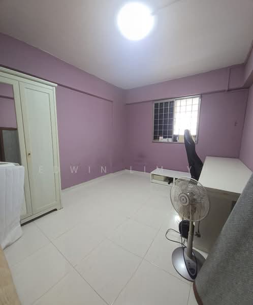 741 Yishun Avenue 5, 741 Yishun Avenue 5, 2 Bedrooms, 721 sqft, HDB Flat For Sale, by Edwin Lim YH, 500154380 - Bedroom - PropertyGuru.com.sg
