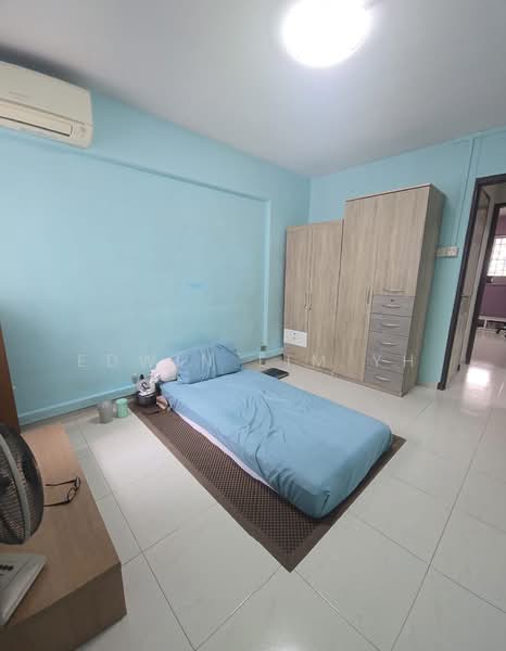 741 Yishun Avenue 5, 741 Yishun Avenue 5, 2 Bedrooms, 721 sqft, HDB Flat For Sale, by Edwin Lim YH, 500154380 - Bedroom - PropertyGuru.com.sg