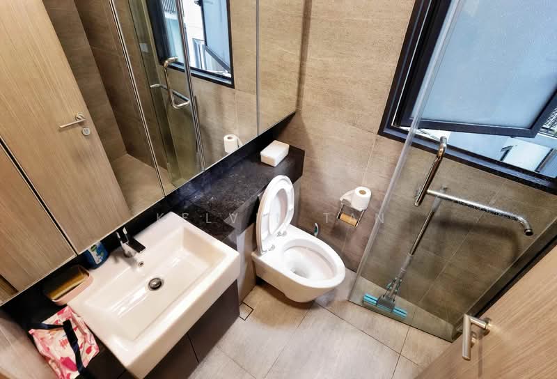 The Woodleigh Residences, 13 Bidadari Park Drive, Room Rental, 100 sqft, Apartment For Rent, by Kelvin Tan, 500154385 - Bathroom - PropertyGuru.com.sg
