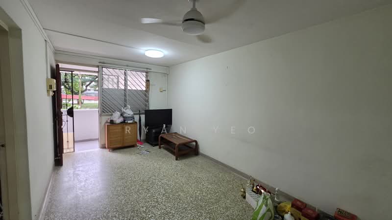 25 Toa Payoh East, 25 Toa Payoh East, 2 Bedrooms, 721 sqft, HDB Flat For Sale, by Ryan Yeo, 500154387 - Living Room - PropertyGuru.com.sg
