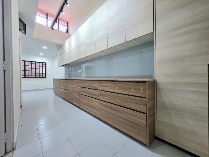 Portchester Avenue, Portchester Avenue, 5 Bedrooms, 3,500 sqft, Semi-Detached House For Rent, by Ritchie Li, 500154390 - Kitchen - PropertyGuru.com.sg