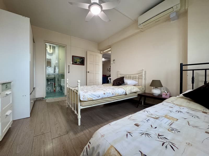 12 Marine Terrace, 12 Marine Terrace, 3 Bedrooms, 1,313 sqft, HDB Flat For Sale, by Korynne Chiong, 500154394 - Bedroom - PropertyGuru.com.sg