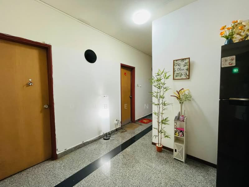 St Francis Court, 90 Saint Francis Road, Room Rental, 150 sqft, Apartment For Rent, by Debbie Neo, 500154402 - Corridor - PropertyGuru.com.sg