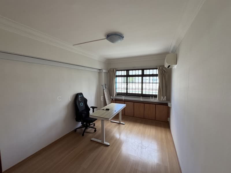 964 Hougang Avenue 9, 964 Hougang Avenue 9, 3 Bedrooms, 1,076 sqft, HDB Flat For Sale, by Clement Lum, 500154406 - Study - PropertyGuru.com.sg