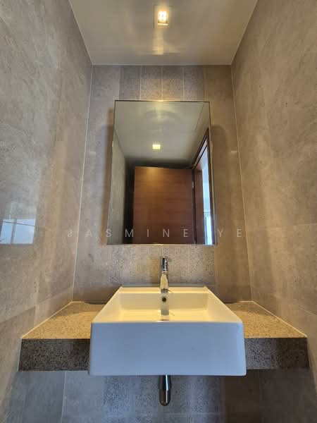 Altez, 16 Enggor Street, 3 Bedrooms, 1,593 sqft, Condominium For Sale, by Jasmine Ye, 500154415 - Bathroom - PropertyGuru.com.sg