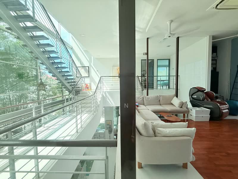 Wareham Road, Wareham Road, 6 Bedrooms, 8,000 sqft, Detached House For Sale, by CHERMAINE Koh Lay Cheng, 500154425 - Living Room - PropertyGuru.com.sg