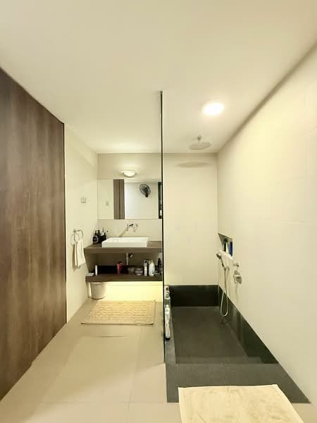Wareham Road, Wareham Road, 6 Bedrooms, 8,000 sqft, Detached House For Sale, by CHERMAINE Koh Lay Cheng, 500154425 - PropertyGuru.com.sg