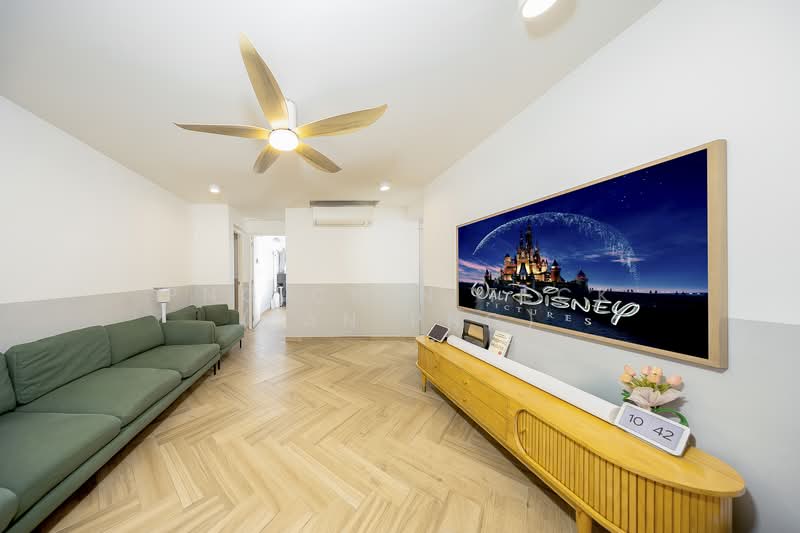 120 Mcnair Road, 120 Mcnair Road, 3 Bedrooms, 1,119 sqft, HDB Flat For Sale, by Png Chin Teck (Ian Png), 500154429 - Living Room - PropertyGuru.com.sg
