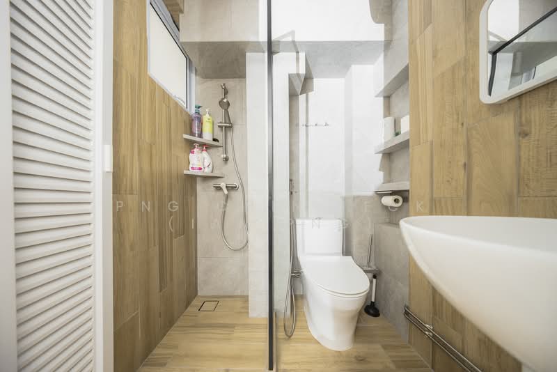 120 Mcnair Road, 120 Mcnair Road, 3 Bedrooms, 1,119 sqft, HDB Flat For Sale, by Png Chin Teck (Ian Png), 500154429 - Common Bathroom - PropertyGuru.com.sg