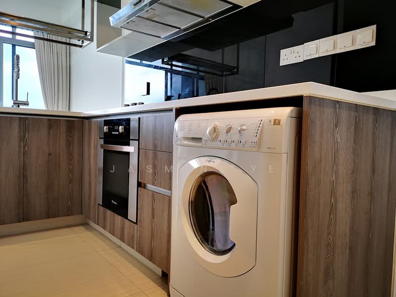 Woodhaven, 77 Woodgrove Avenue, 3 Bedrooms, 1,173 sqft, Condominium For Sale, by Jasmine Ye, 500154469 - Kitchen - PropertyGuru.com.sg