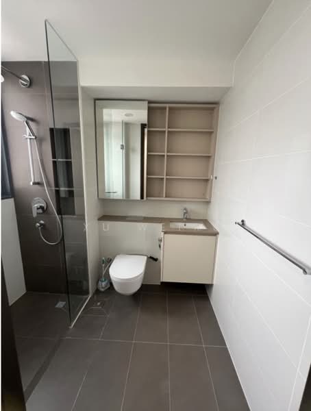 The Gazania, 5 How Sun Drive, 3 Bedrooms, 904 sqft, Condominium For Sale, by Xu Weiru, 500154472 - Bathroom - PropertyGuru.com.sg
