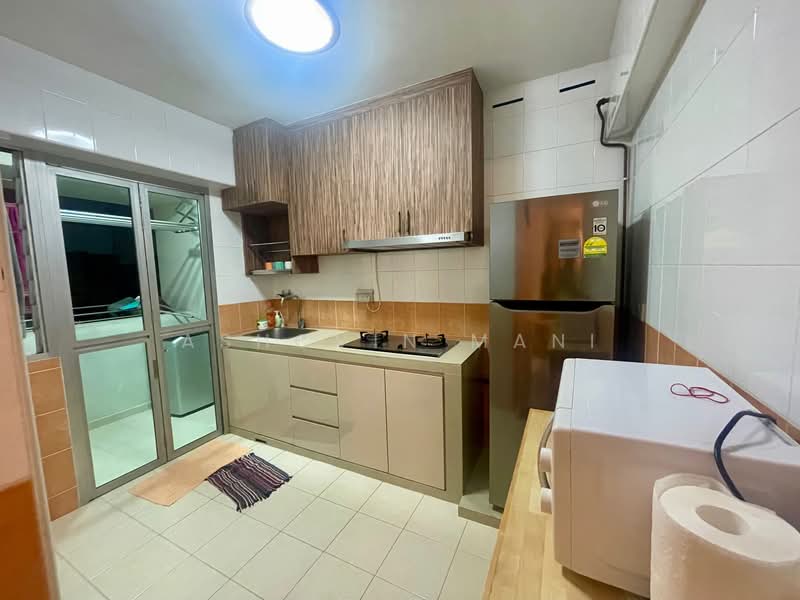 61C Strathmore Avenue, 61C Strathmore Avenue, 2 Bedrooms, 731 sqft, HDB Flat For Sale, by Ashcvin Mani, 500154480 - Kitchen - PropertyGuru.com.sg