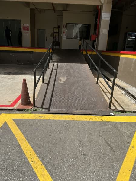 Richfield Industrial Centre, 122 Eunos Avenue 7, 1,593 sqft, Light Industrial (B1) For Rent, by Tay Chee Wee, 500154483 - Metal ramp - CommercialGuru.com.sg