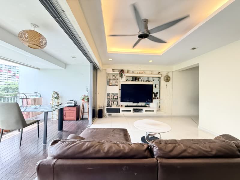 138B Lorong 1A Toa Payoh, 138B Lorong 1A Toa Payoh, 3 Bedrooms, 1,216 sqft, HDB Flat For Sale, by Rain Xie 谢燕瑜, 500154484 - Living Room - PropertyGuru.com.sg