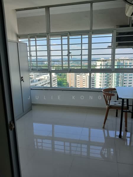 Ridgewood Condominium, 1 Ridgewood Close, 4 Bedrooms, 1,744 sqft, Condominium For Rent, by Julie Kong, 500154490 - View - PropertyGuru.com.sg