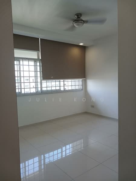 Ridgewood Condominium, 1 Ridgewood Close, 4 Bedrooms, 1,744 sqft, Condominium For Rent, by Julie Kong, 500154490 - Interior - PropertyGuru.com.sg