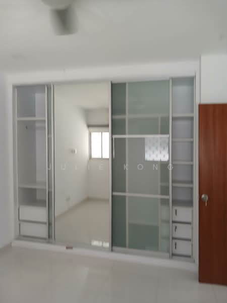 Ridgewood Condominium, 1 Ridgewood Close, 4 Bedrooms, 1,744 sqft, Condominium For Rent, by Julie Kong, 500154490 - Interior - PropertyGuru.com.sg