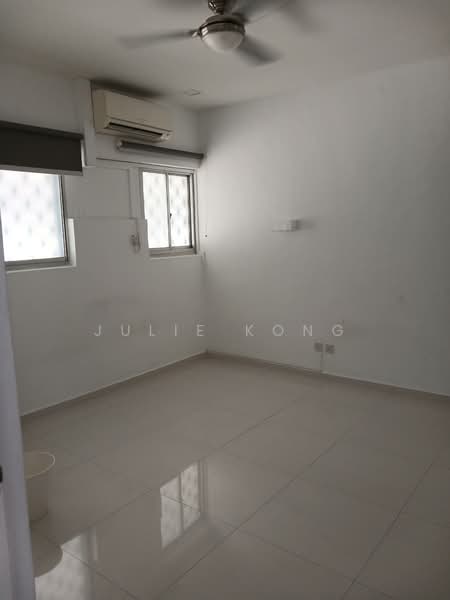 Ridgewood Condominium, 1 Ridgewood Close, 4 Bedrooms, 1,744 sqft, Condominium For Rent, by Julie Kong, 500154490 - Interior - PropertyGuru.com.sg