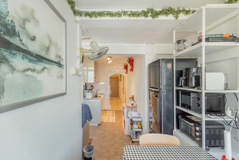 51 Lorong 6 Toa Payoh, 51 Lorong 6 Toa Payoh, 2 Bedrooms, 786 sqft, HDB Flat For Sale, by Aiden Tang, 500154491 - Kitchen - PropertyGuru.com.sg