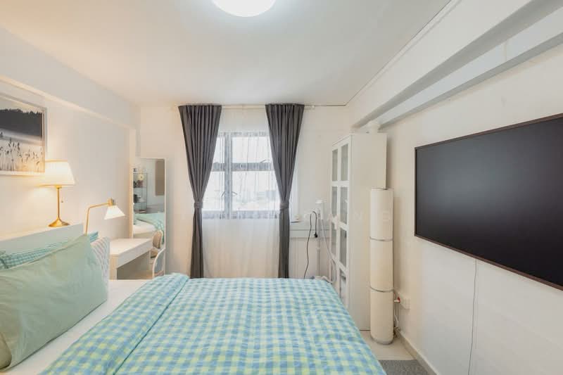 51 Lorong 6 Toa Payoh, 51 Lorong 6 Toa Payoh, 2 Bedrooms, 786 sqft, HDB Flat For Sale, by Aiden Tang, 500154491 - Bedroom - PropertyGuru.com.sg