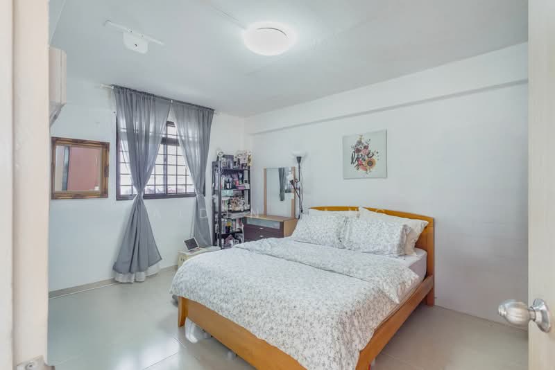 51 Lorong 6 Toa Payoh, 51 Lorong 6 Toa Payoh, 2 Bedrooms, 786 sqft, HDB Flat For Sale, by Aiden Tang, 500154491 - Bedroom - PropertyGuru.com.sg