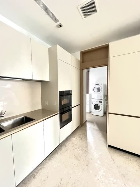 The Avenir, 10 River Valley Close, 3 Bedrooms, 1,572 sqft, Condominium For Sale, by Kenji Wong, 500154492 - Kitchen - PropertyGuru.com.sg
