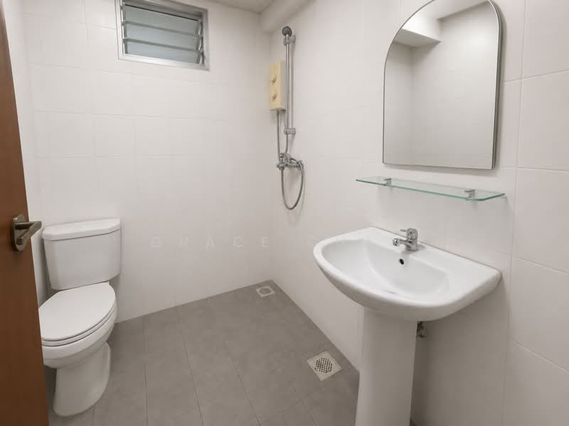 446 Yishun Avenue 11, 446 Yishun Avenue 11, 3 Bedrooms, 998 sqft, HDB Flat For Sale, by Grace Chan, 500154504 - Bathroom - PropertyGuru.com.sg