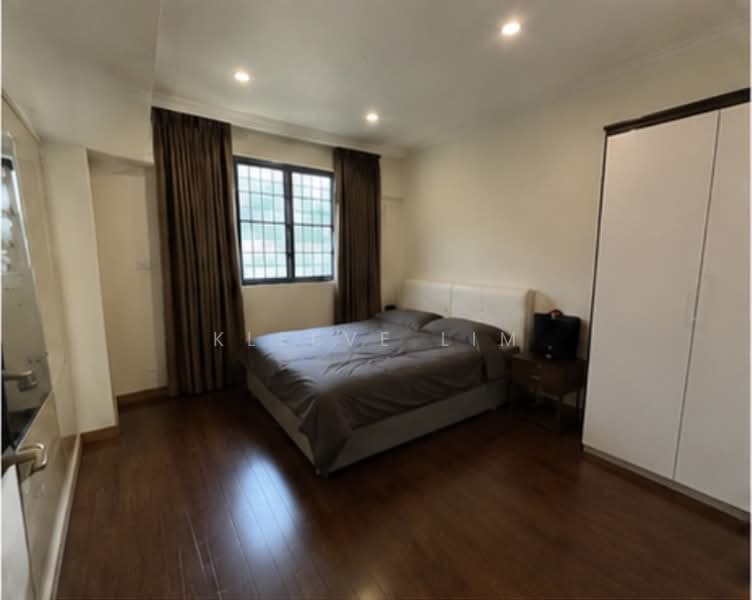 Pinewood Terrace, Pinewood Grove, 5 Bedrooms, 3,608 sqft, Terraced House For Sale, by Kleeve Lim, 500154527 - Bedroom - PropertyGuru.com.sg