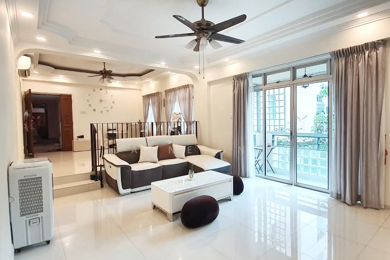 Avila Gardens, 11 Flora Road, 3 Bedrooms, 1,302 sqft, Condominium For Rent, by Zanne Ong, 500154530 - Living Room - PropertyGuru.com.sg