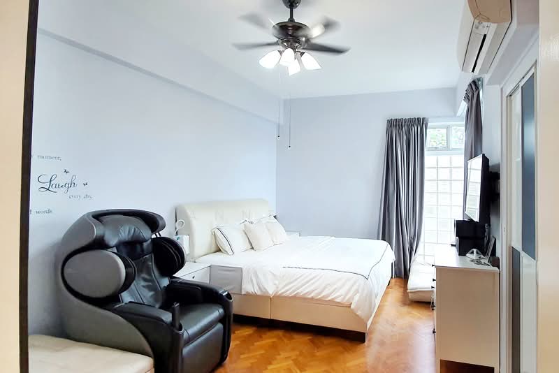 Avila Gardens, 11 Flora Road, 3 Bedrooms, 1,302 sqft, Condominium For Rent, by Zanne Ong, 500154530 - Bedroom - PropertyGuru.com.sg