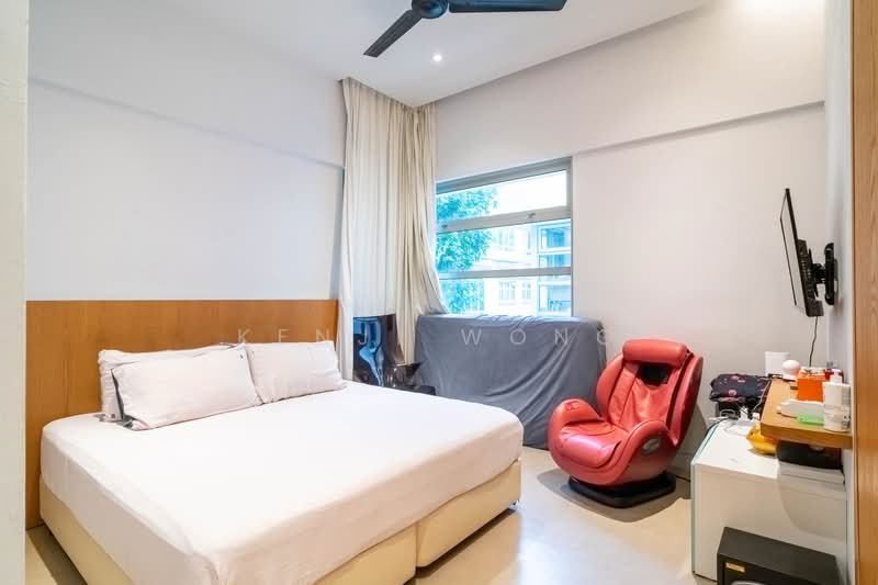 The Lighthouse, 161B Jalan Loyang Besar, 3 Bedrooms, 1,206 sqft, Condominium For Sale, by Kenji Wong, 500154531 - Bedroom - PropertyGuru.com.sg