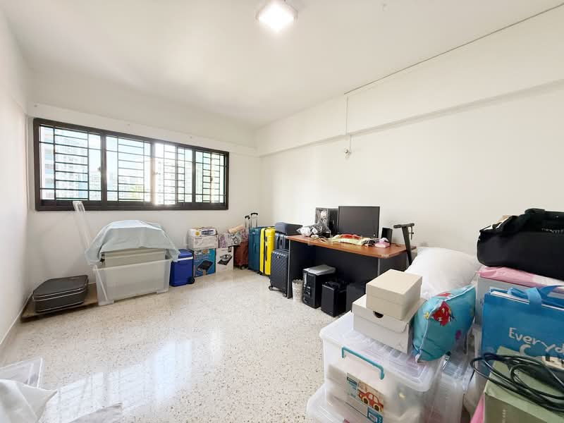 305 Ang Mo Kio Avenue 1, 305 Ang Mo Kio Avenue 1, 3 Bedrooms, 1,324 sqft, HDB Flat For Sale, by Leon Lim, 500154535 - Study - PropertyGuru.com.sg
