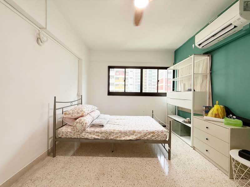 305 Ang Mo Kio Avenue 1, 305 Ang Mo Kio Avenue 1, 3 Bedrooms, 1,324 sqft, HDB Flat For Sale, by Leon Lim, 500154535 - Bedroom - PropertyGuru.com.sg