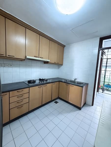 Kelulut Hill, 10 Kelulut Hill, 4 Bedrooms, 3,000 sqft, Terraced House For Rent, by Jeff Tey, 500154538 - Kitchen - PropertyGuru.com.sg