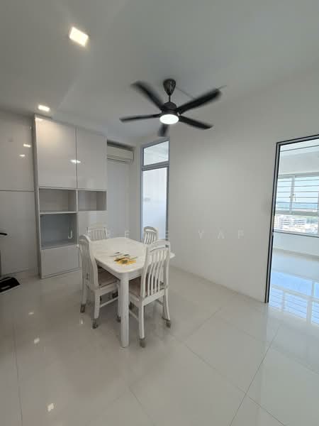 Ridgewood Condominium, 1 Ridgewood Close, 4 Bedrooms, 1,744 sqft, Condominium For Rent, by Jerene Yap, 500154540 - Dining Room - PropertyGuru.com.sg