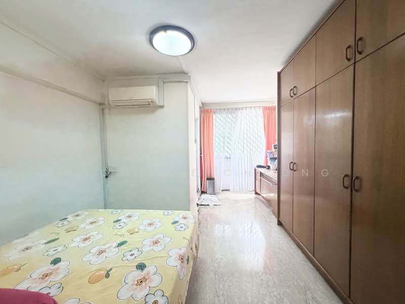 141 Petir Road, 141 Petir Road, 4 Bedrooms, 1,312 sqft, HDB Flat For Sale, by Michelle Cheong, 500154544 - Bedroom - PropertyGuru.com.sg