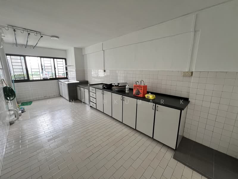 10 Teck Whye Avenue, 10 Teck Whye Avenue, 2 Bedrooms, 721 sqft, HDB Flat For Rent, by GANESHKUMAR K, 500154547 - Kitchen - PropertyGuru.com.sg