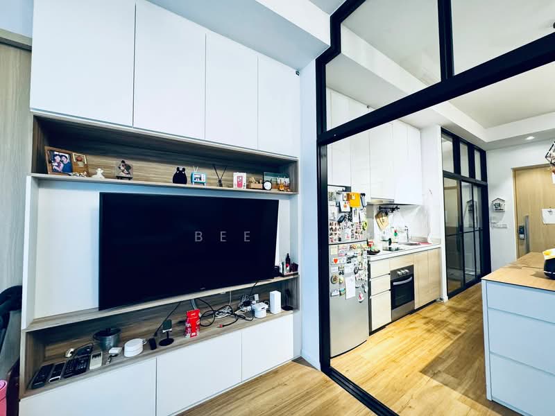 Boathouse Residences, 33 Upper Serangoon View, 2 Bedrooms, 732 sqft, Condominium For Sale, by Bee Lim, 500154552 - Kitchen - PropertyGuru.com.sg