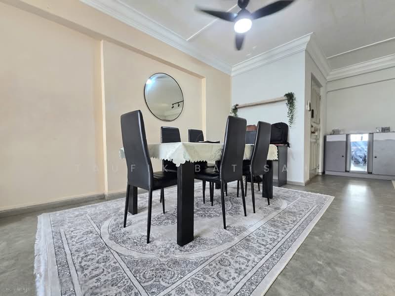 290B Bukit Batok Street 24, 290B Bukit Batok Street 24, 4 Bedrooms, 1,517 sqft, HDB Flat For Sale, by Taufik Batisah, 500154565 - Dining Room - PropertyGuru.com.sg