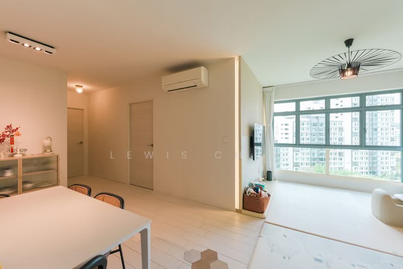 315A Punggol Way, 315A Punggol Way, 3 Bedrooms, 1,001 sqft, HDB Flat For Sale, by Lewis Chua, 500154567 - Living Room - PropertyGuru.com.sg