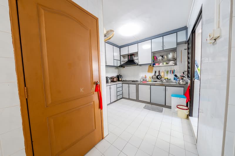 715 Woodlands Drive 70, 715 Woodlands Drive 70, 3 Bedrooms, 1,076 sqft, HDB Flat For Sale, by Kai Mun, 500154569 - Kitchen - PropertyGuru.com.sg