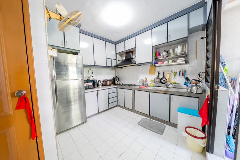 715 Woodlands Drive 70, 715 Woodlands Drive 70, 3 Bedrooms, 1,076 sqft, HDB Flat For Sale, by Kai Mun, 500154569 - Kitchen - PropertyGuru.com.sg