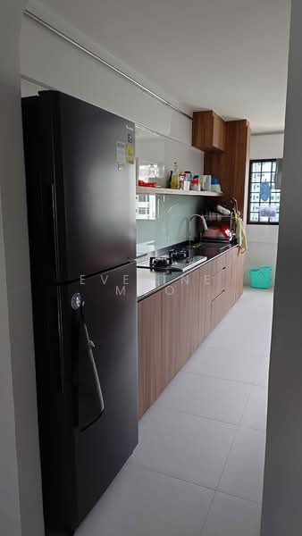 243 Yishun Ring Road, 243 Yishun Ring Road, Room Rental, 110 sqft, HDB Flat For Rent, by Eveline Moo, 500154571 - Kitchen - PropertyGuru.com.sg