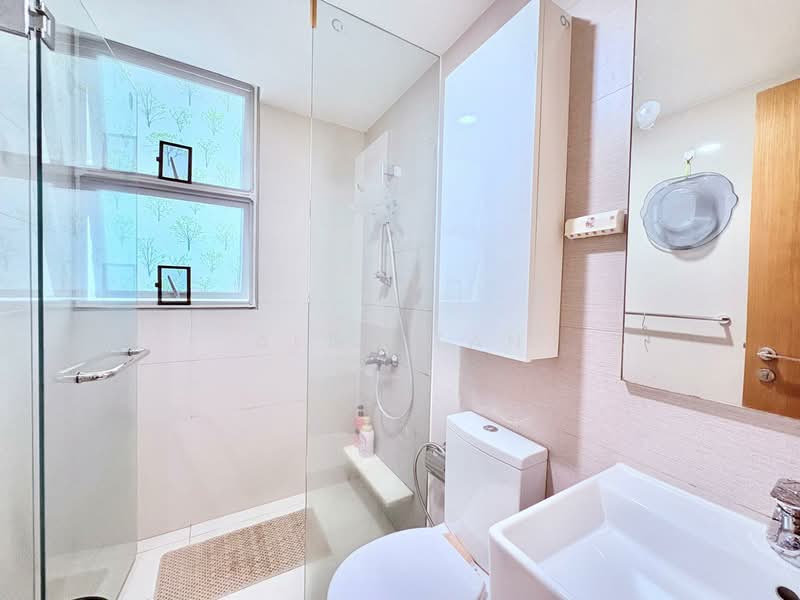 Prive, 31 Punggol Field, 3 Bedrooms, 1,001 sqft, Executive Condominium For Sale, by Alan Tan, 500154572 - Bathroom - PropertyGuru.com.sg