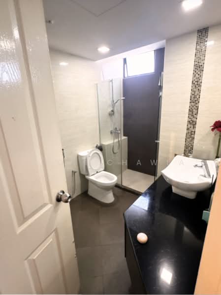 Mandarin Gardens, 7 Siglap Road, 3 Bedrooms, 1,572 sqft, Condominium For Sale, by Jyoti Chawla, 500154577 - Bathroom - PropertyGuru.com.sg