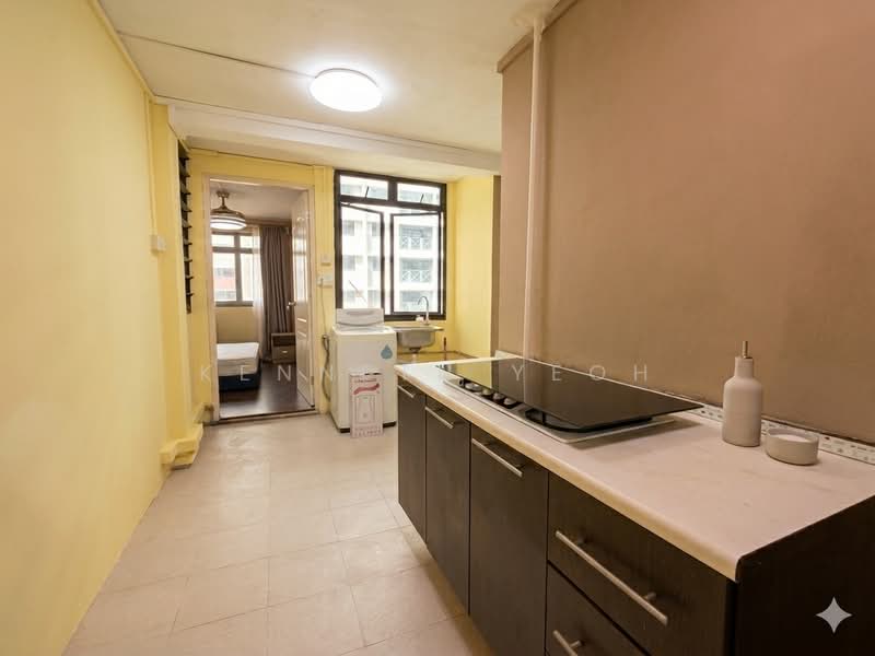 59 Lorong 5 Toa Payoh, 59 Lorong 5 Toa Payoh, 2 Bedrooms, 656 sqft, HDB Flat For Sale, by Kenneth Yeoh, 500154578 - Kitchen - PropertyGuru.com.sg