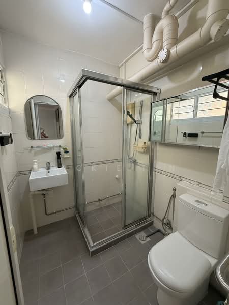 201 Ang Mo Kio Avenue 3, 201 Ang Mo Kio Avenue 3, Room Rental, 130 sqft, HDB Flat For Rent, by JACKIE TAN, 500154581 - Bathroom - PropertyGuru.com.sg