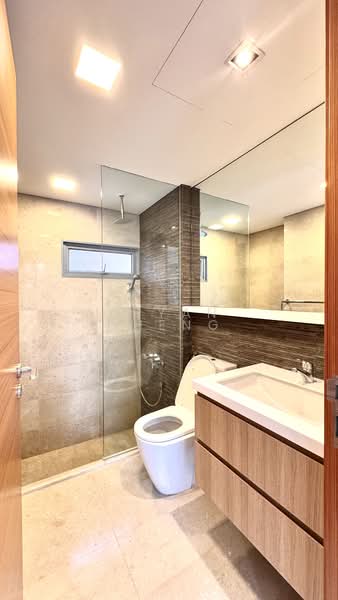 Woodhaven, 71 Woodgrove Avenue, 3 Bedrooms, 1,346 sqft, Condominium For Sale, by Bryan Cheng, 500154584 - Bathroom - PropertyGuru.com.sg