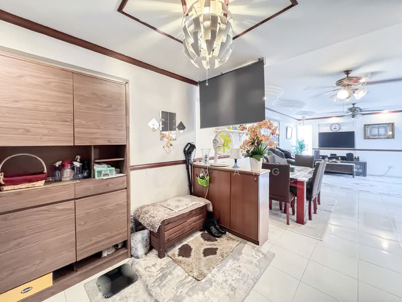 654 Senja Road, 654 Senja Road, 3 Bedrooms, 1,184 sqft, HDB Flat For Sale, by Keesya Ang, 500154585 - Living Room - PropertyGuru.com.sg